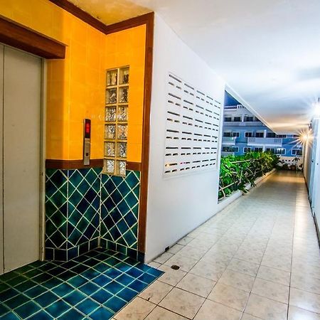 Hotel Sutus Court 4 Pattaya Zewnętrze zdjęcie