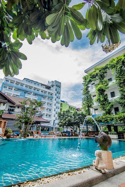 Hotel Sutus Court 4 Pattaya Zewnętrze zdjęcie