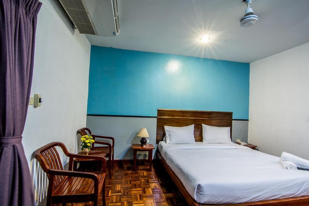 Hotel Sutus Court 4 Pattaya Zewnętrze zdjęcie