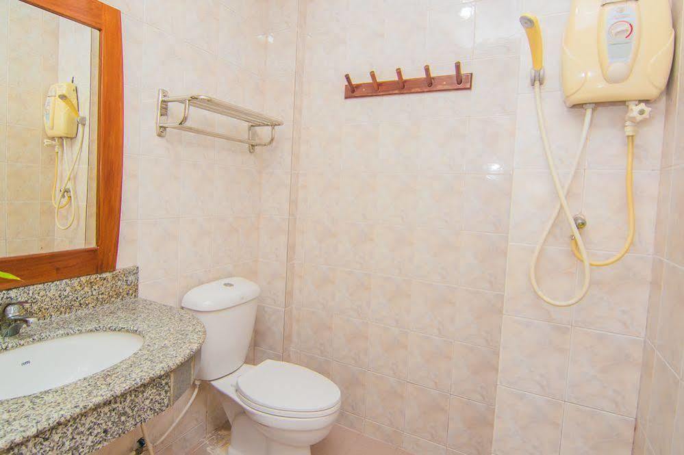 Hotel Sutus Court 4 Pattaya Zewnętrze zdjęcie