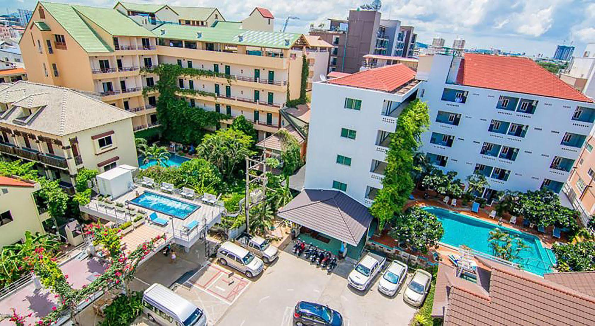 Hotel Sutus Court 4 Pattaya Zewnętrze zdjęcie