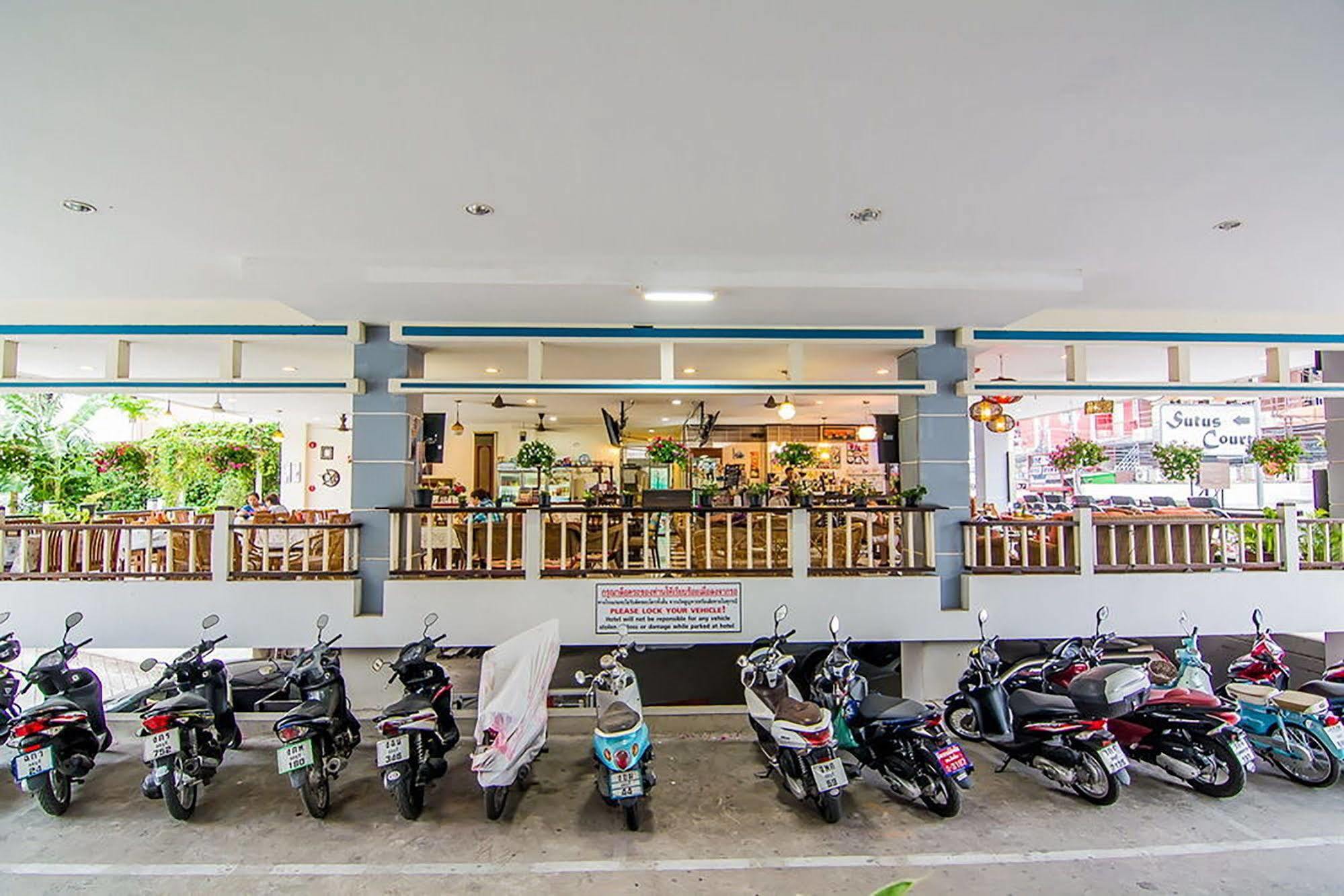 Hotel Sutus Court 4 Pattaya Zewnętrze zdjęcie